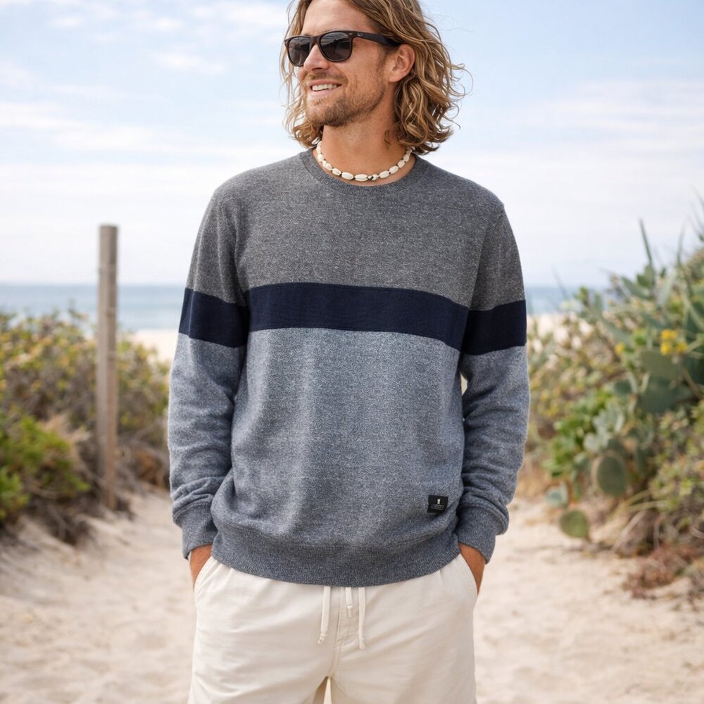 Vissla Eco Fleece Crewneck Sweater Mens S Gray Navy Colorblock Surf Coastal
